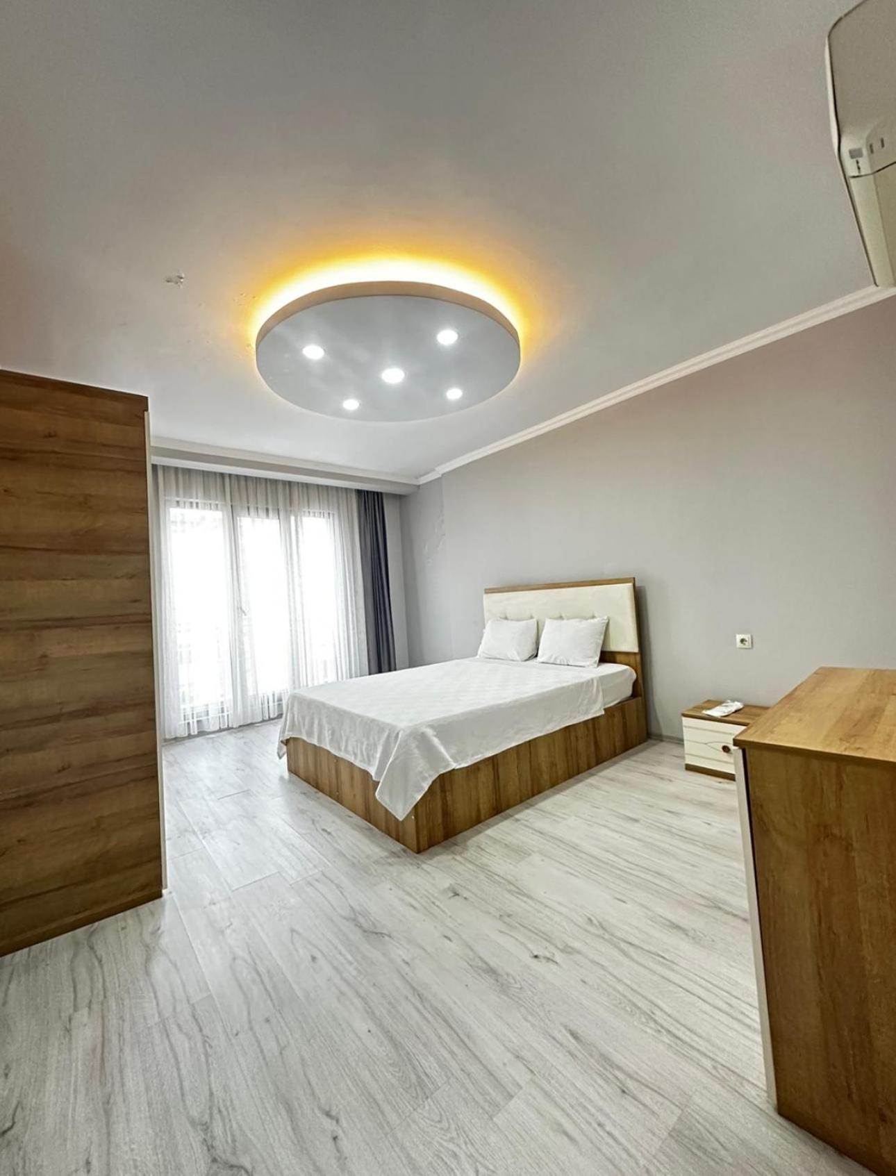 Bazalt Apart Hotel ทรับซอน ภายนอก รูปภาพ