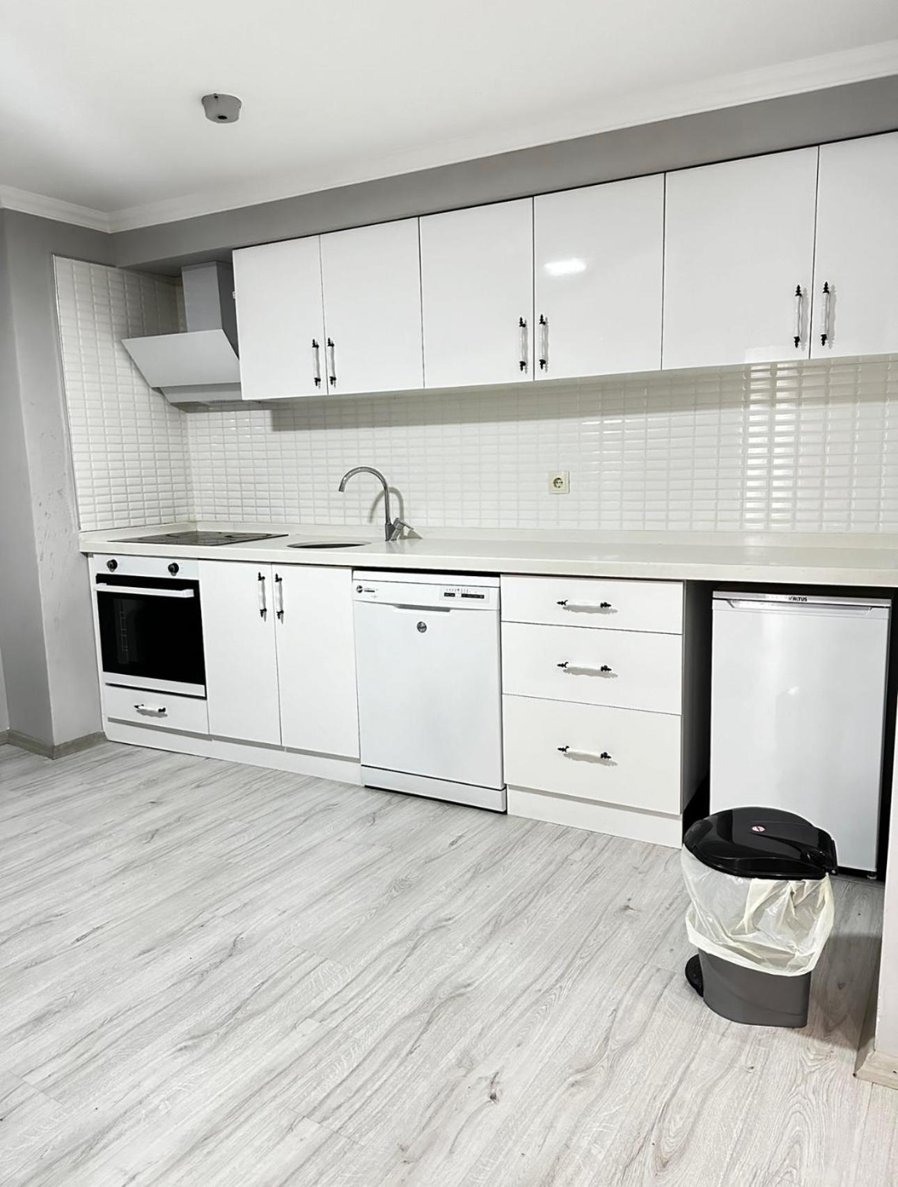 Bazalt Apart Hotel ทรับซอน ภายนอก รูปภาพ