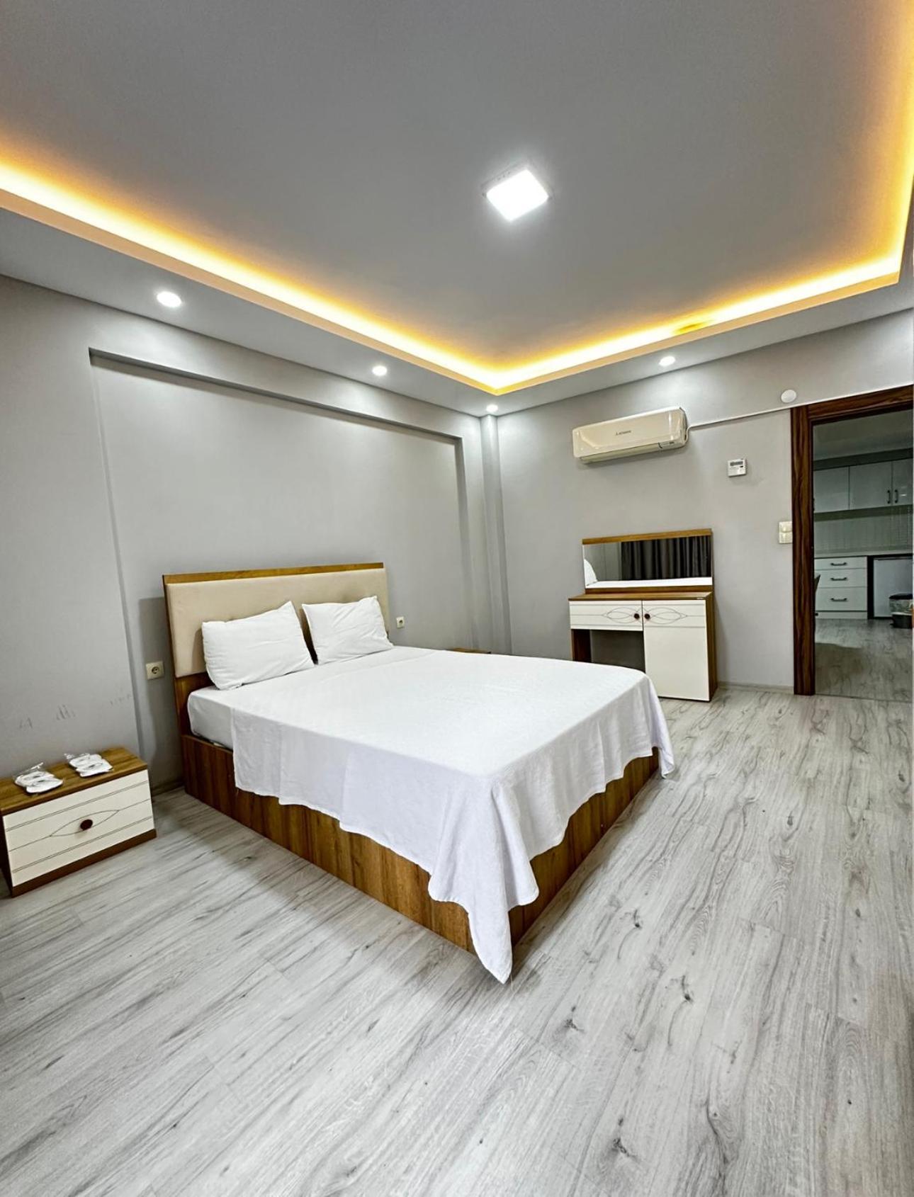 Bazalt Apart Hotel ทรับซอน ภายนอก รูปภาพ